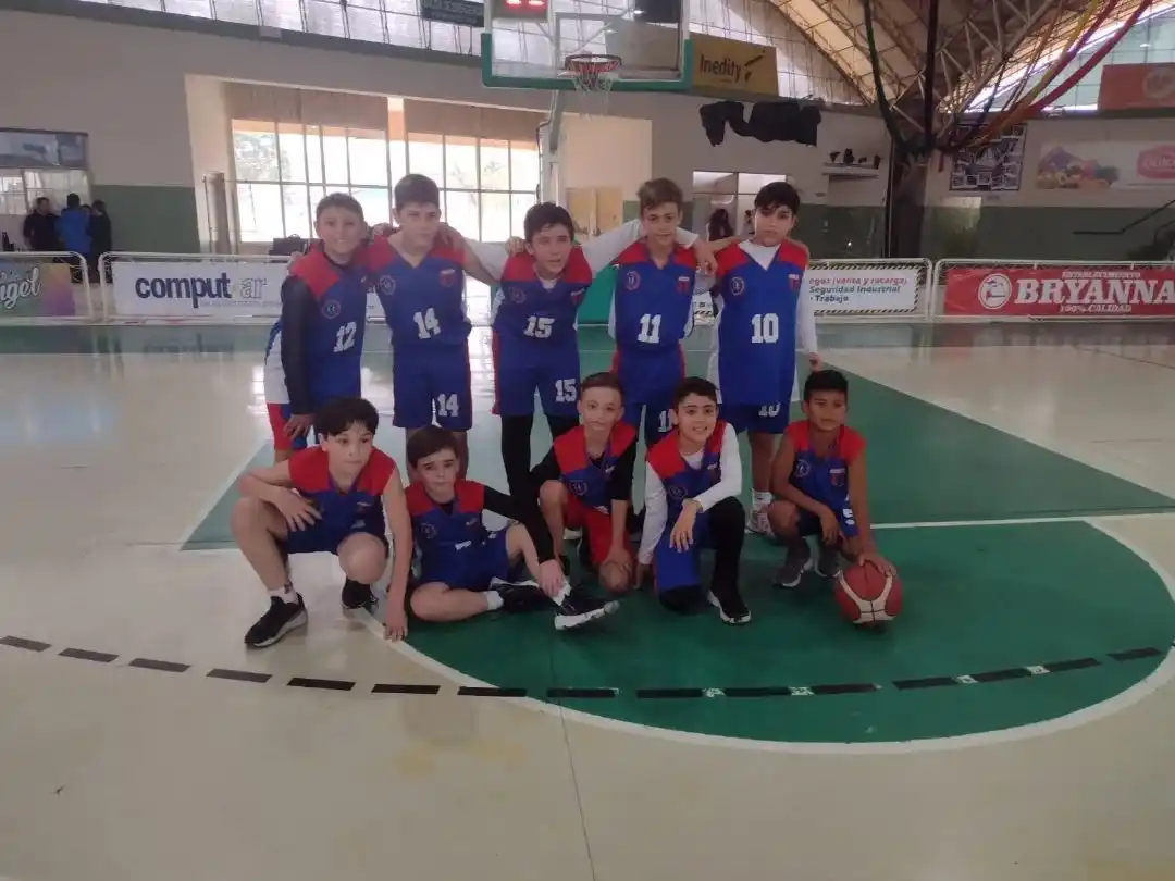 Alumni espera por los más pequeños