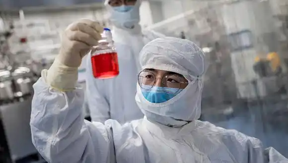 Analista político Luis Zuniga: Dudas y problemas con las vacunas chinas contra la COVID-19