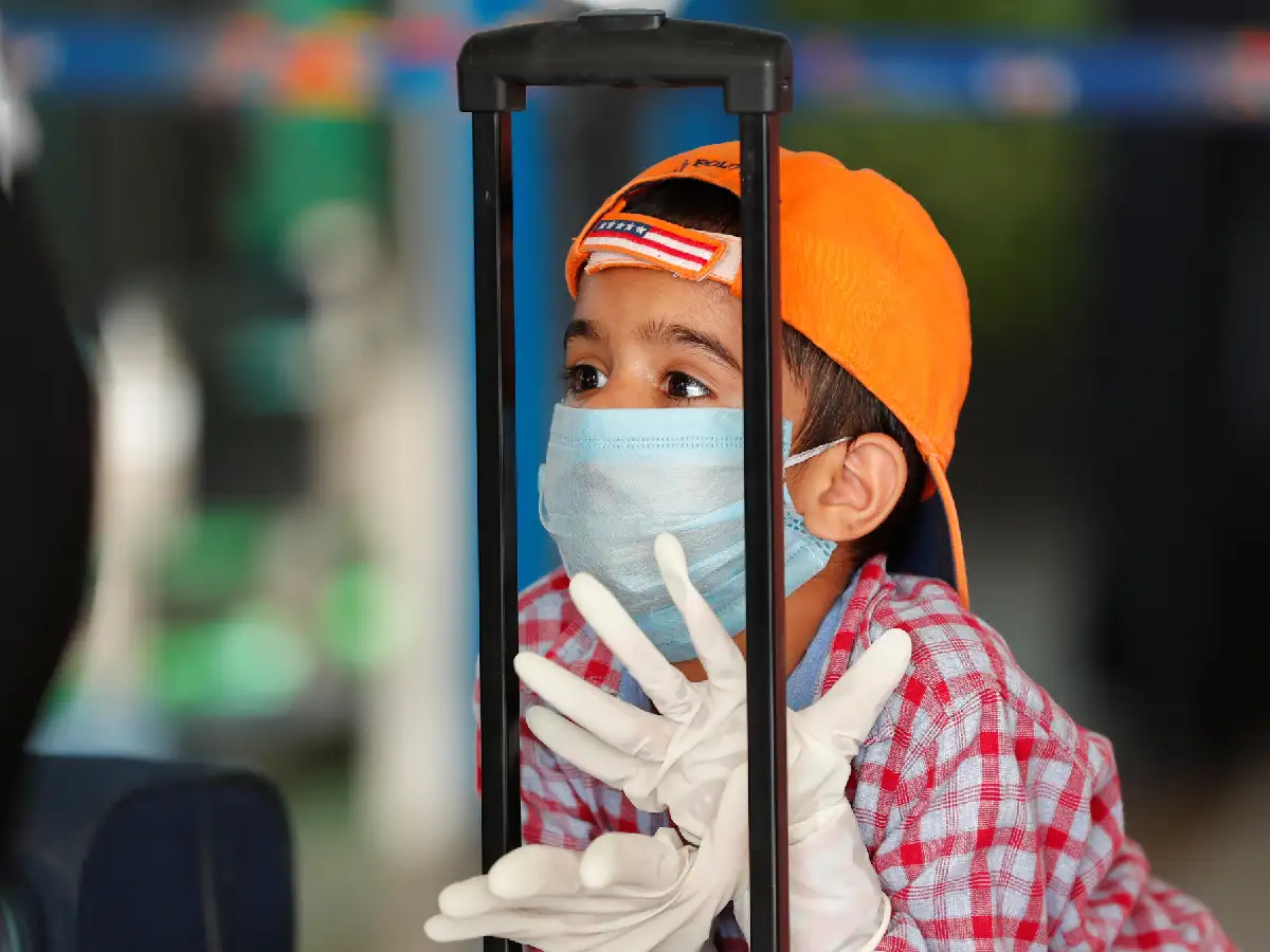 EEUU registra un récord semanal de más 144.000 casos de coronavirus en chicos