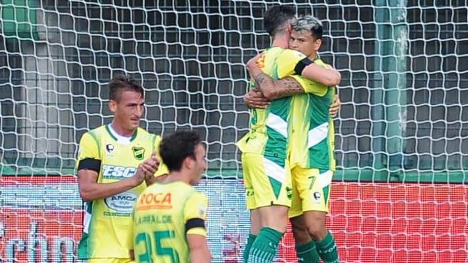 Con dos goles de Walter Bou, Defensa y Justicia superó a Huracán 