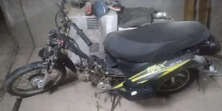 Intensa persecución: detuvieron a dos menores de 13 y 15 años que robaron una moto en la región