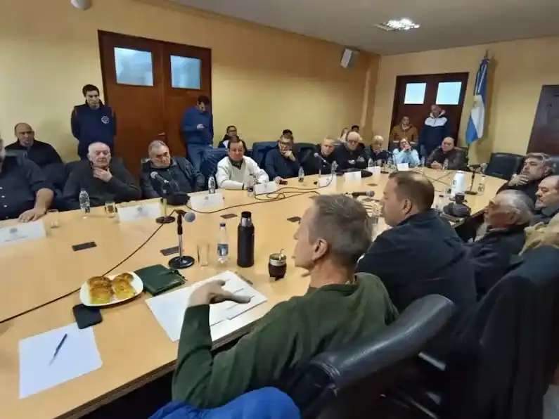 La CGT pone en marcha un plan de lucha con movilizaciones y deja en suspenso un paro general