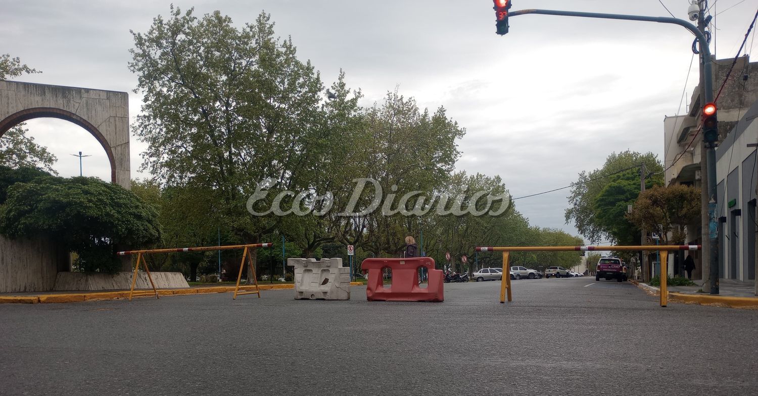 Cortado al tránsito