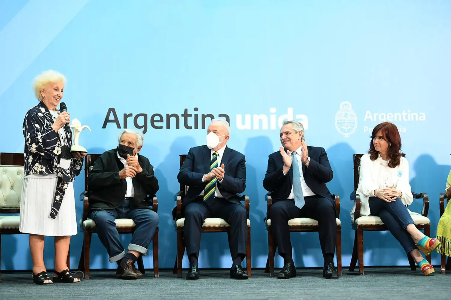 Mujica, Lula, Fernández y Cristina Kirchner encabezaron la entrega de los reconocimientos.