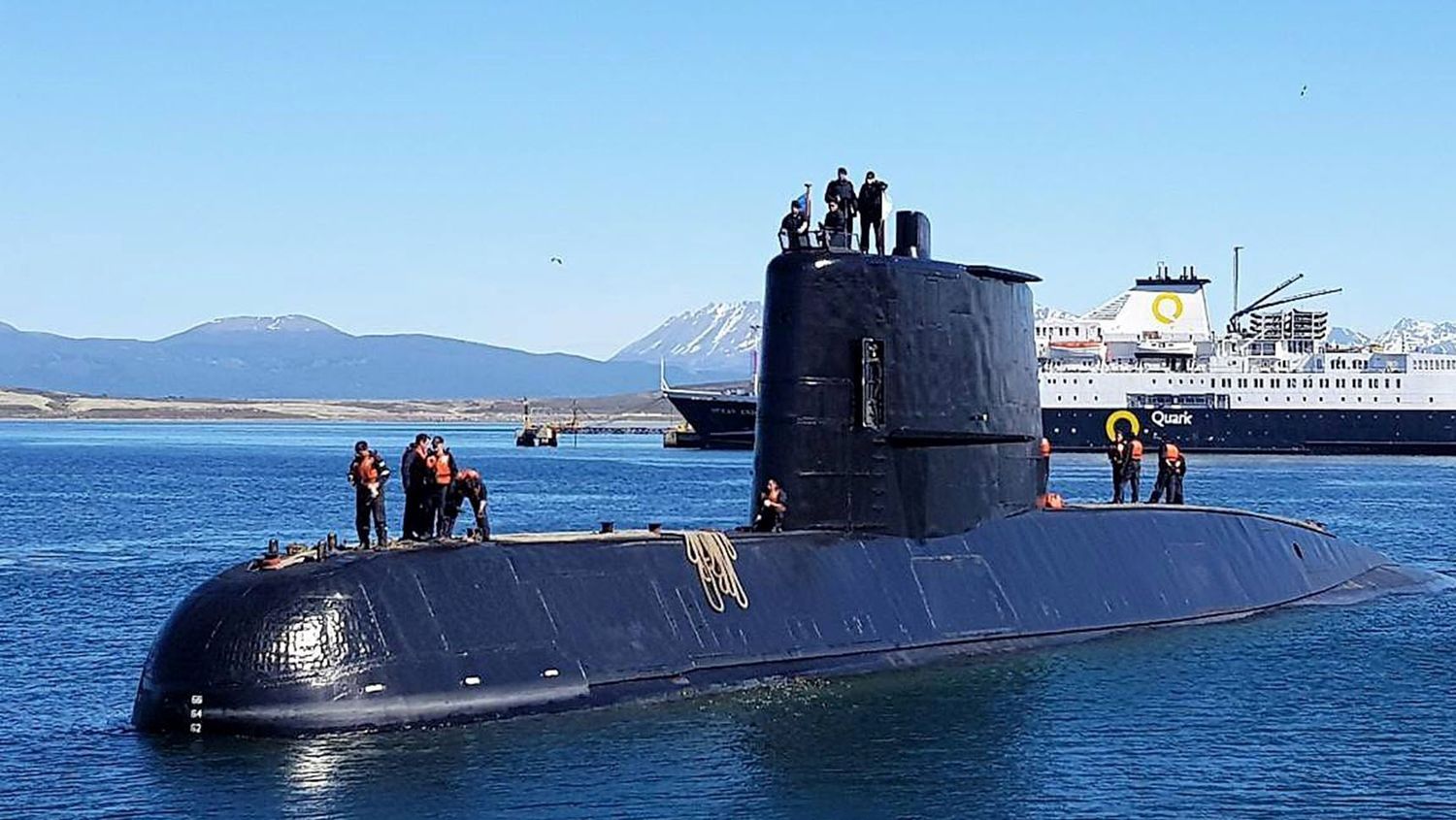 ARA San Juan: Las últimas fotos de los tripulantes antes de salir del puerto de Mar del Plata