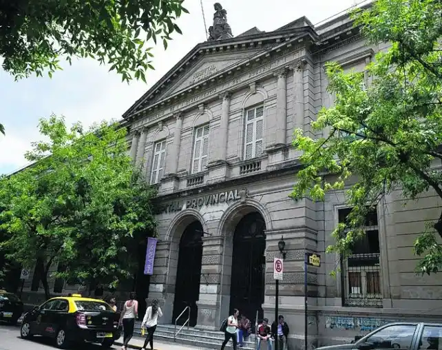 Rosario: un adolescente de 15 años fue baleado y está grave