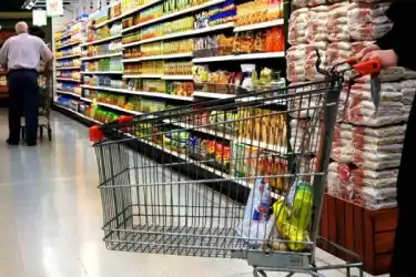 Pronostican que en 2019 continuará la crisis económica: El consumo volverá a caer