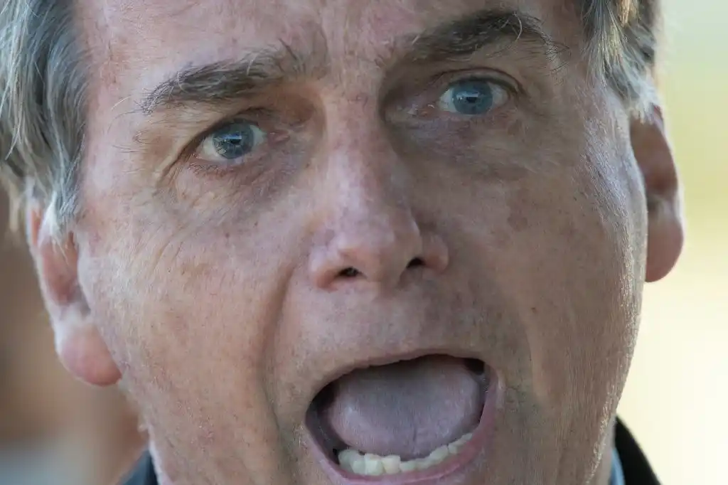 Bolsonaro: “algo muy grave ocurre con la democracia”