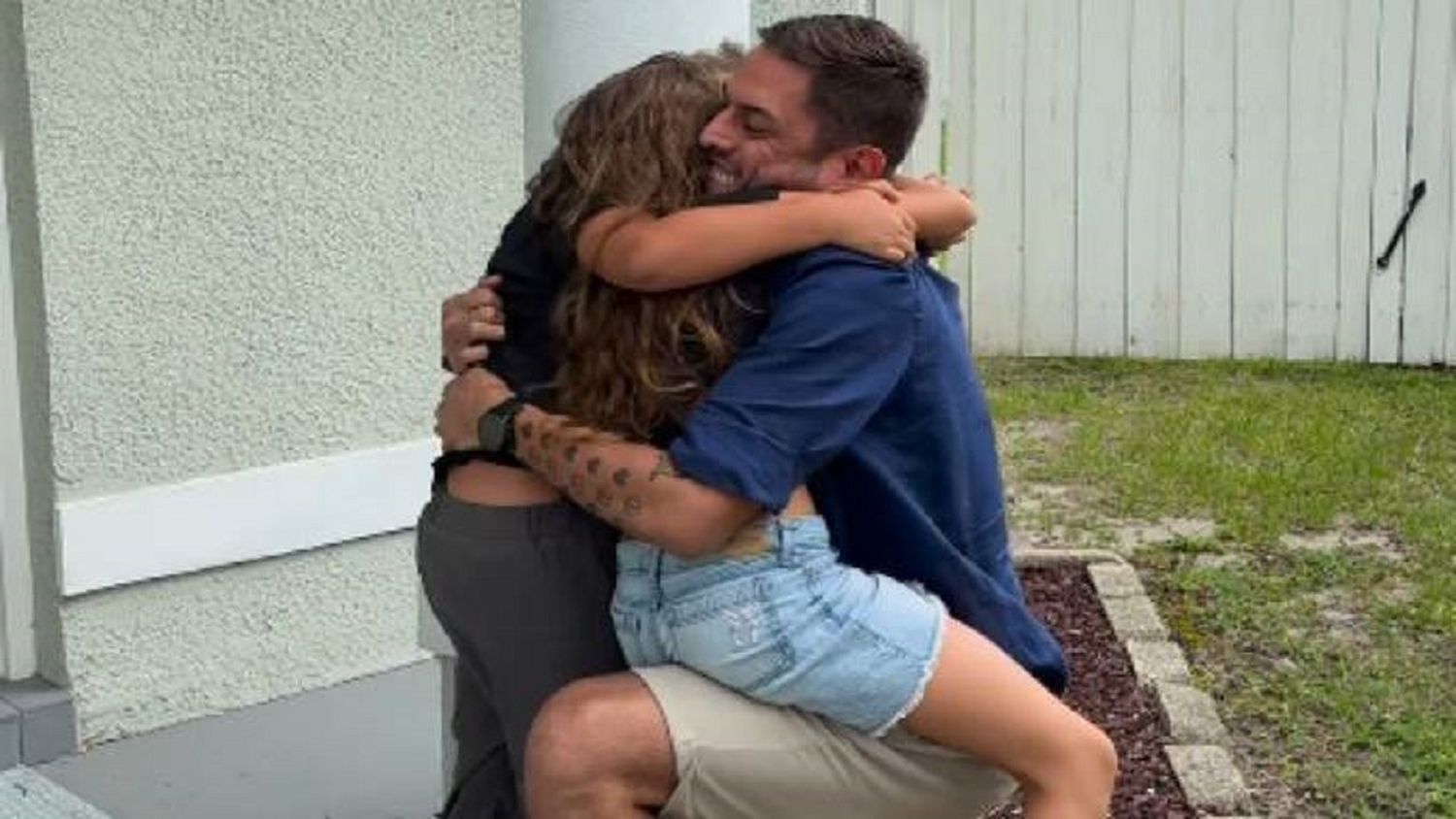 Así fue el emotivo encuentro entre Juan Requesens y sus hijos en EE. UU.