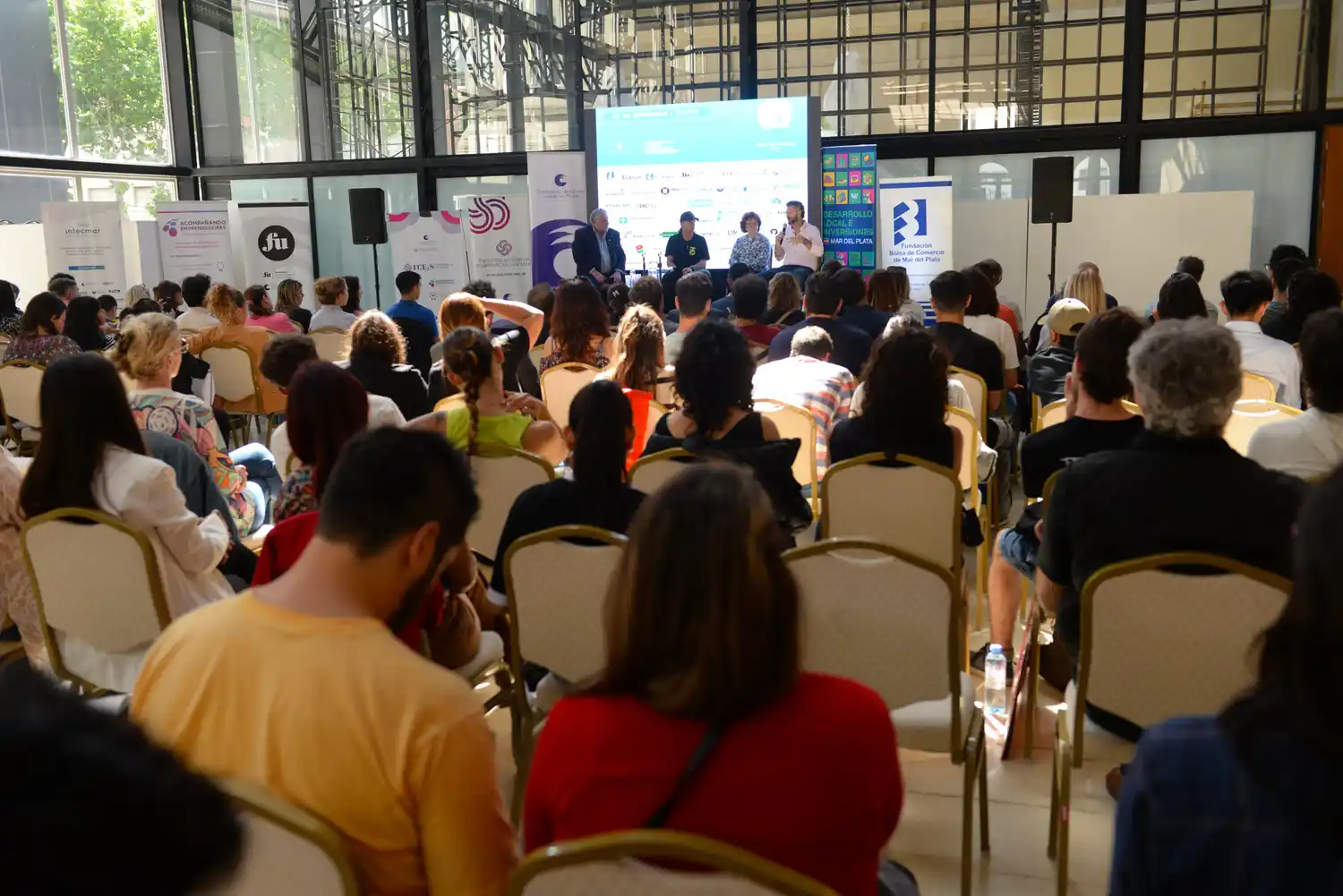 Contó con destacados disertantes locales e internacionales, además de la exposición de emprendimientos marplatenses.