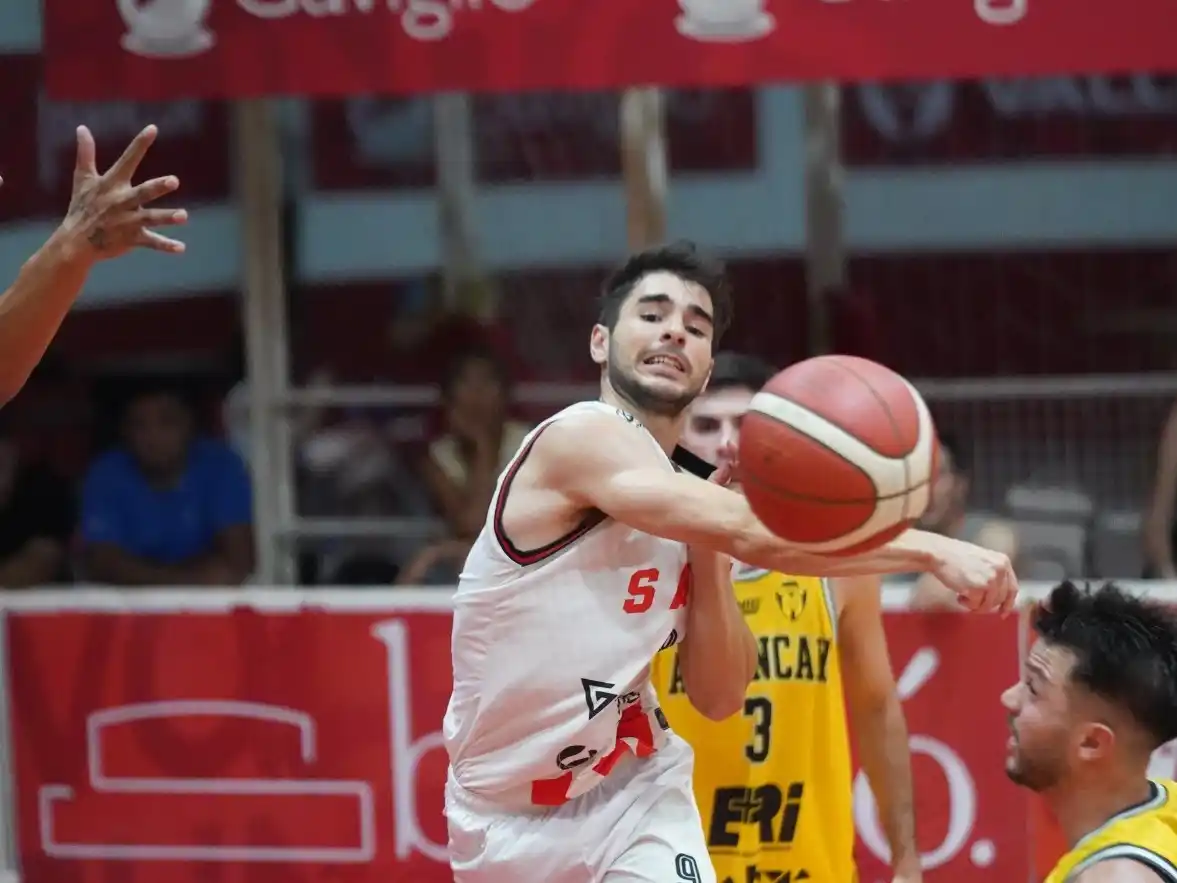 San Isidro doblegó a Barrio Parque con Nahuel Buchaillot como figura.