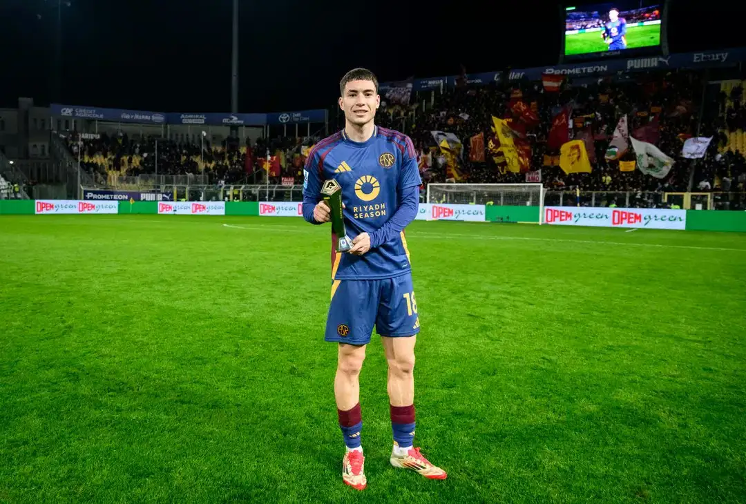 Matías Soulé luego de ser elegido como el mejor jugador de la cancha ante Parma.