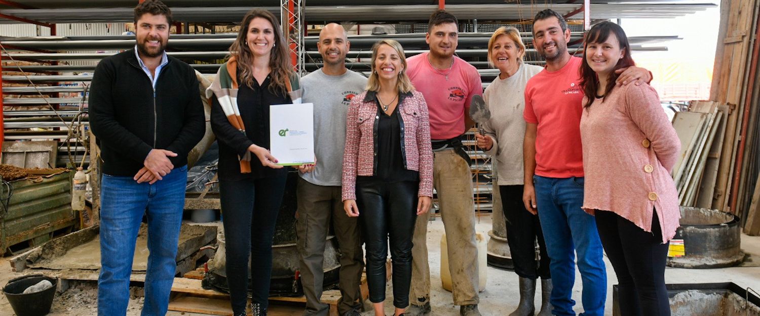 Stratta dijo que “acompañamos a jóvenes emprendedores para que sigan creciendo y concretando nuevos desafíos”