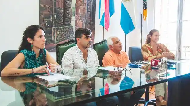 Brindan conferencia por los actos del Aniversario de Gualeguay
