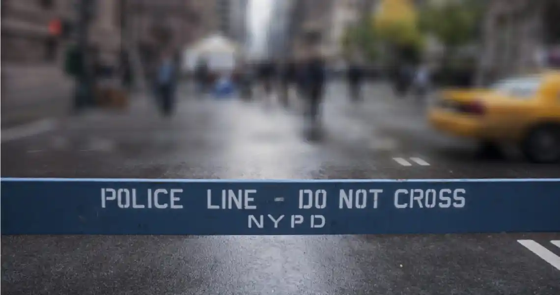 A PLENA LUZ DEL DÍA Mujer mata de un disparo a su exnovia en Nueva York