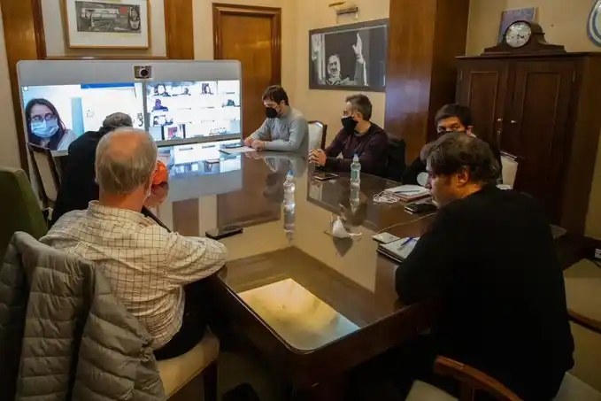 El ministro Gollán advirtió que si la Provincia no baja la cantidad de contagios "el sistema de salud puede colapsar"