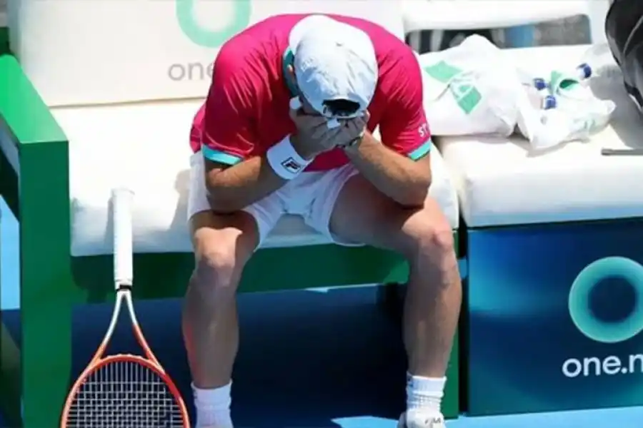 Mal comienzo: Schwartzman se lesionó en su primer partido del año y es duda para el Abierto de Australia