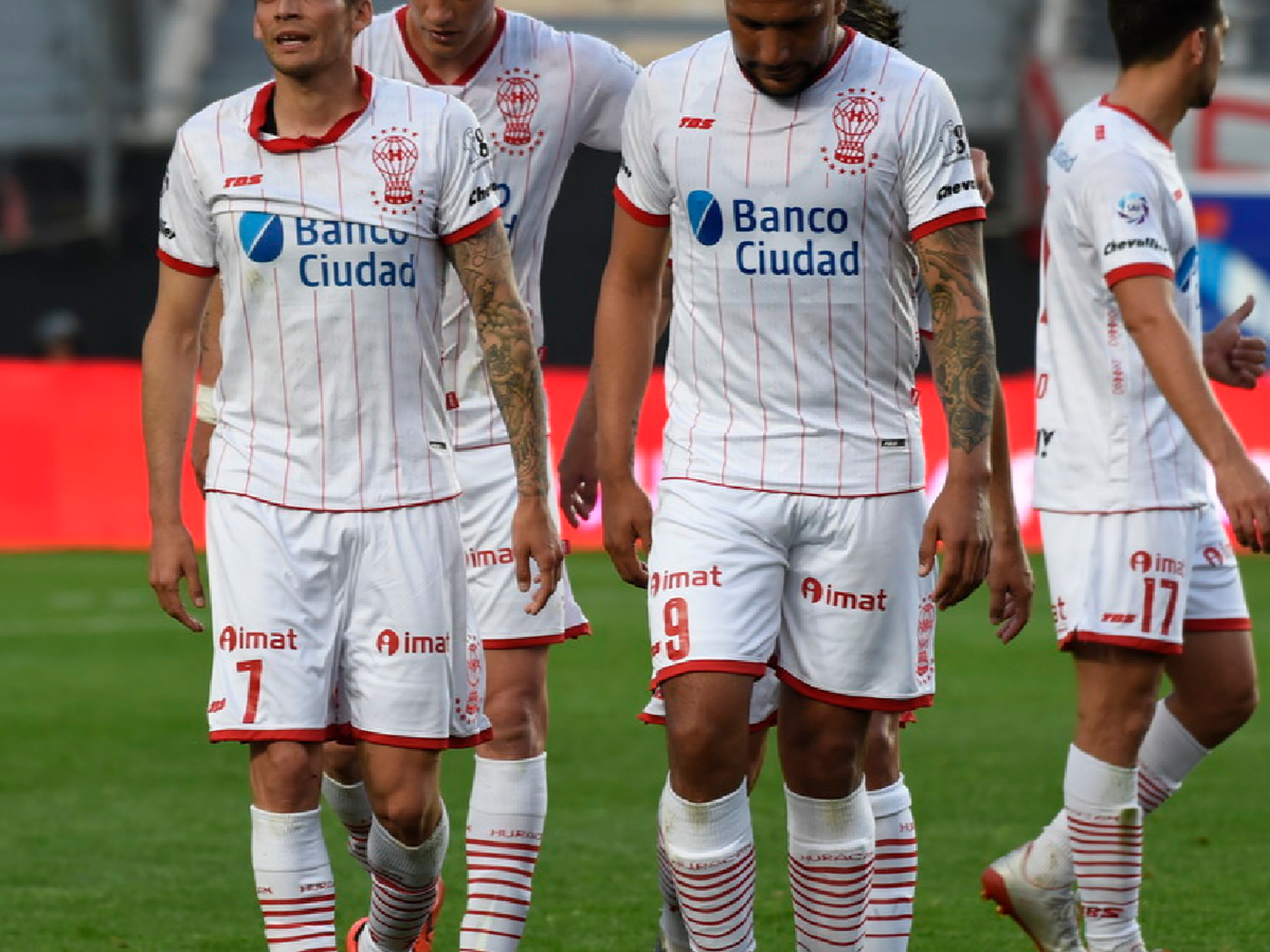 El plantel de Huracán reclama tres meses de deuda