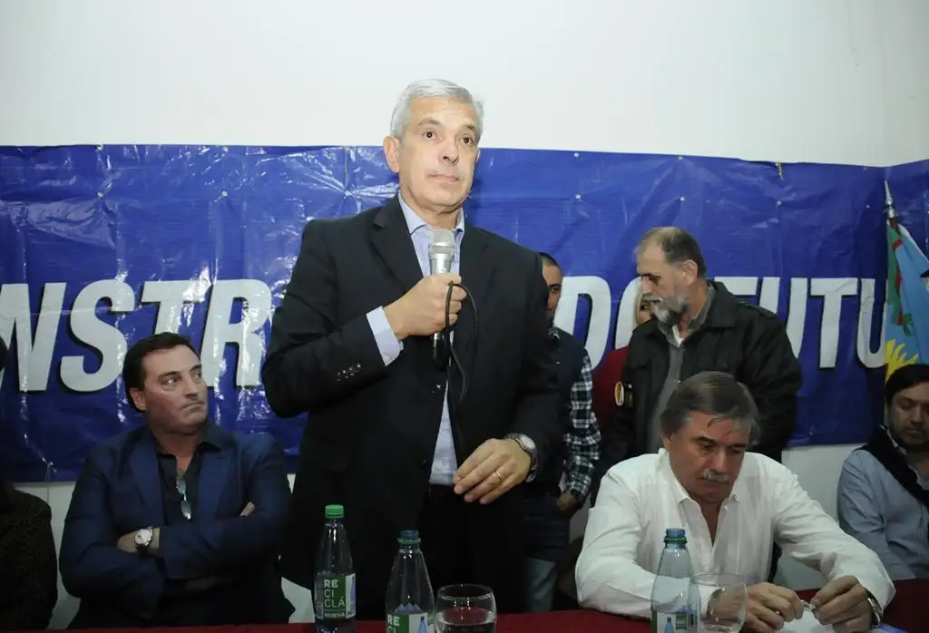 Julián Domínguez acompañó la apertura de un espacio peronista