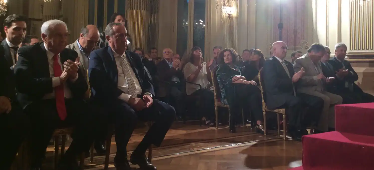 Se firmó el Acta Acuerdo del Bicentenario con 50 instituciones de Tandil