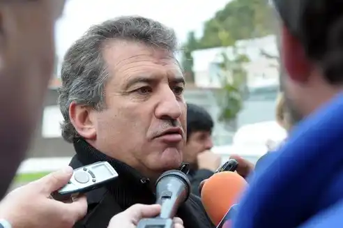 Urribarri: "el aguinaldo se pagará igual que el año pasado"