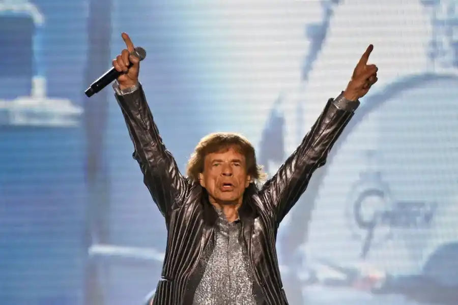 Mick Jagger anunció otro álbum y más giras a los 80 años y opinó sobre las presidenciales en EEUU
