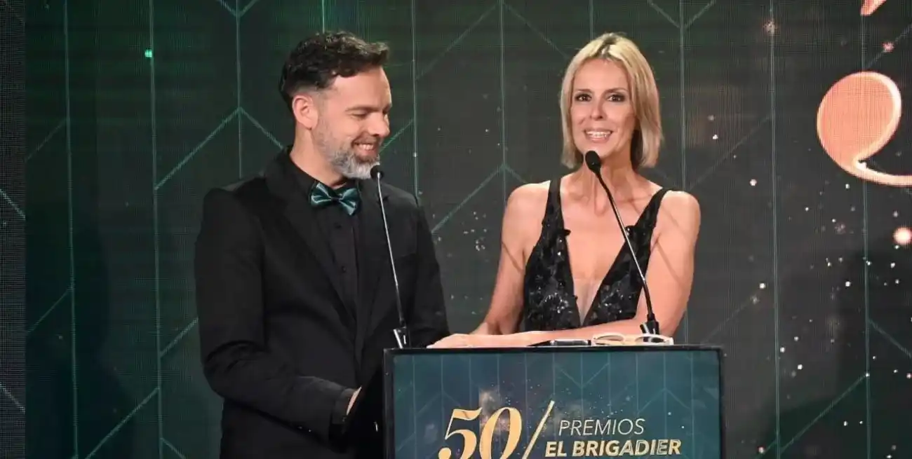 La conducción de los Brigadier 2025 a cargo de Gustavo Ocampo y Milva Castellini. Crédito: Flavio Raina