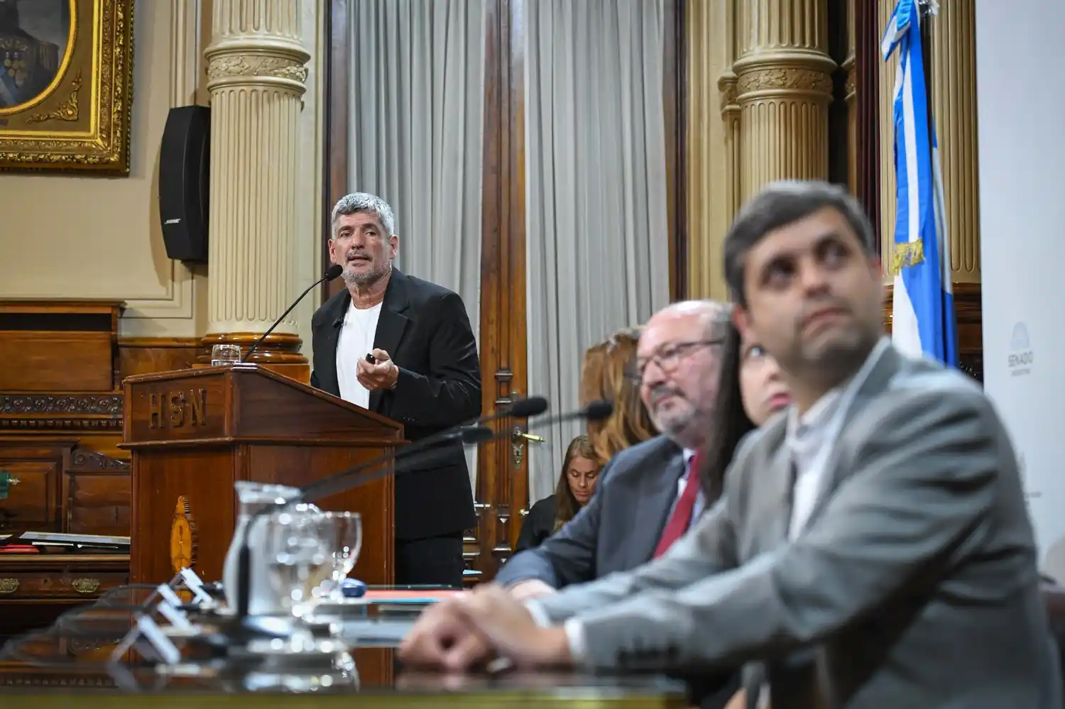 Gonzalo Goyechea dando detalles de la aplicación de la Tasa por hectárea segmentada.