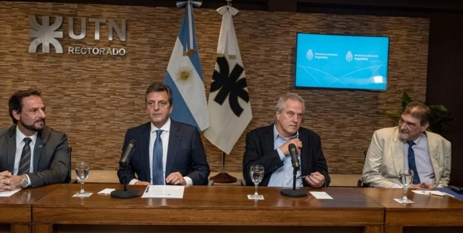 Massa y Perczyk recibieron el apoyo de rectores universitarios al Presupuesto 2023