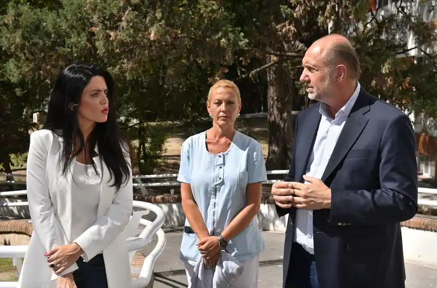 Perotti alentó el uso de los barbijos caseros: «Se va a imponer y eso es bueno»