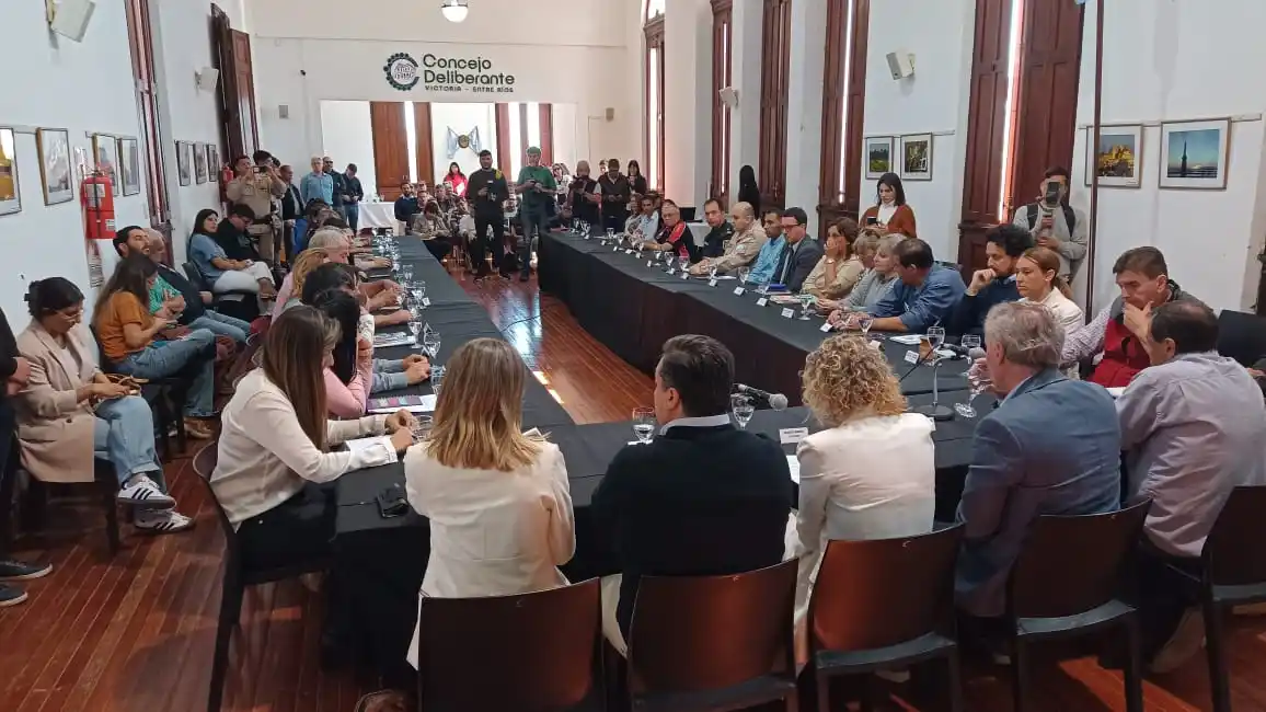 Victoria enfrenta una crisis hídrica sin precedentes: la bajante del río Paraná preocupa a la comunidad