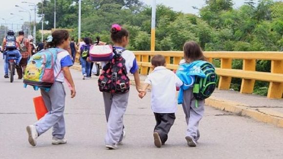 INOCENTES COMETIDOS AL INFIERNO  de la migración: ONG denuncia violación de derechos los niños en Venezuela