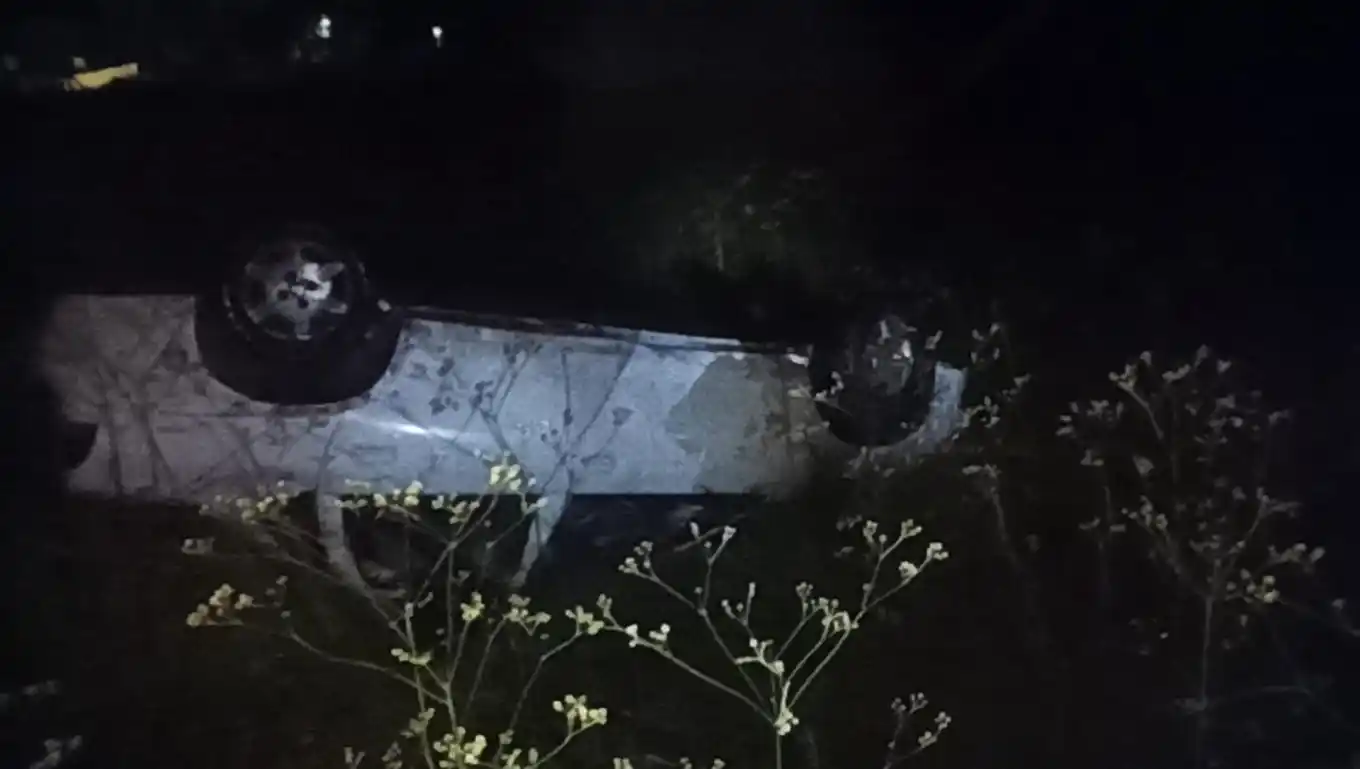 Violento vuelco en la Autovía Nacional 14