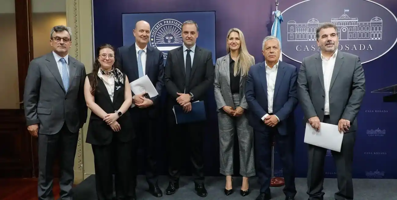 El Consejo de Mayo presentó ocho de los diez puntos que firmaron los gobernadores con el presidente Milei en el Pacto de Mayo.