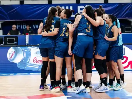 Las Gigantes perdieron 76 a 75 con Canadá y terminaron cuartas en la Americup.Foto:CAB