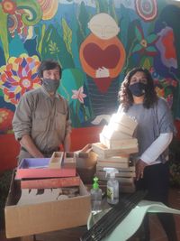  El carpintero solidario lleva recaudados más de 1700 alimentos para donar en esta Navidad