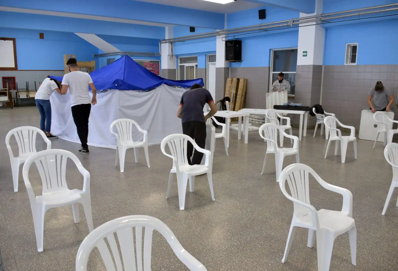 La vacunación masiva finalmente no se realizará en las escuelas