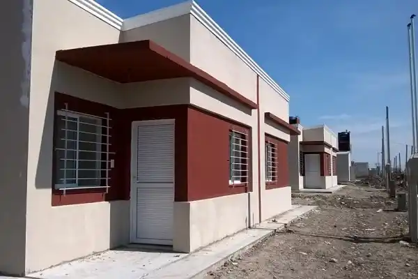 La Justicia volvió a emplazar al IAPV para entregar una casa a una familia