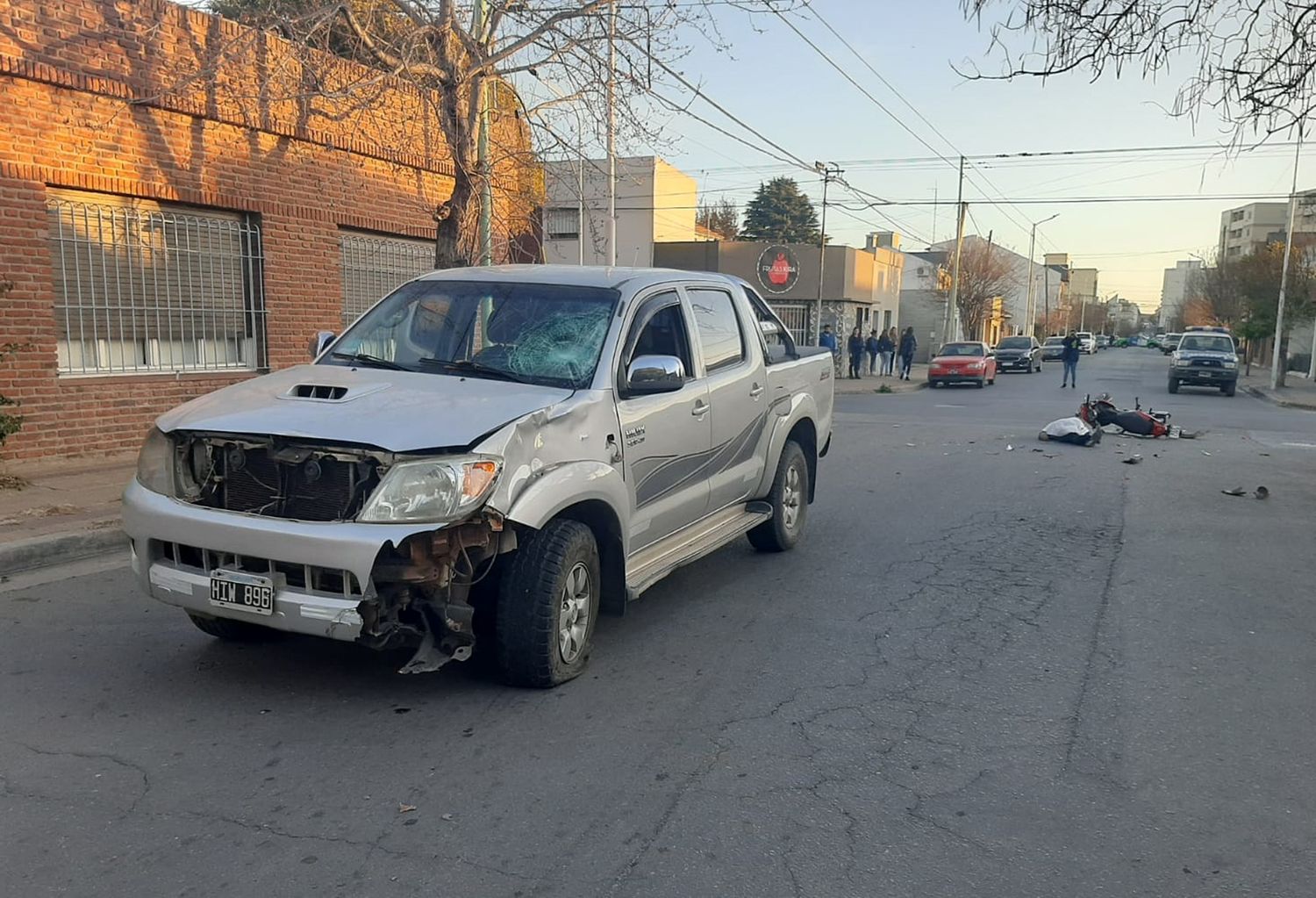 Murió un motociclista en un choque en Maipú y Roca