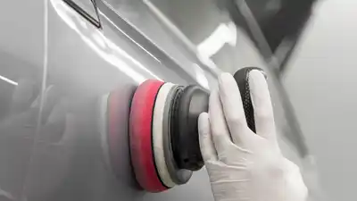 Clausuraron un taller de sacabollos que operaba sin habilitación municipal