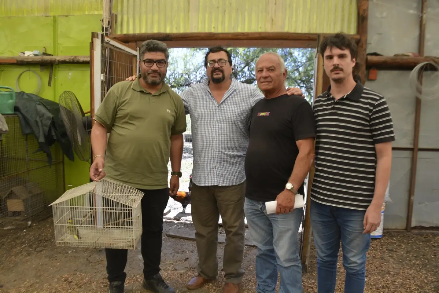 Rescate de un cardenal amarillo en María Grande: un paso hacia la conservación de especies en peligro