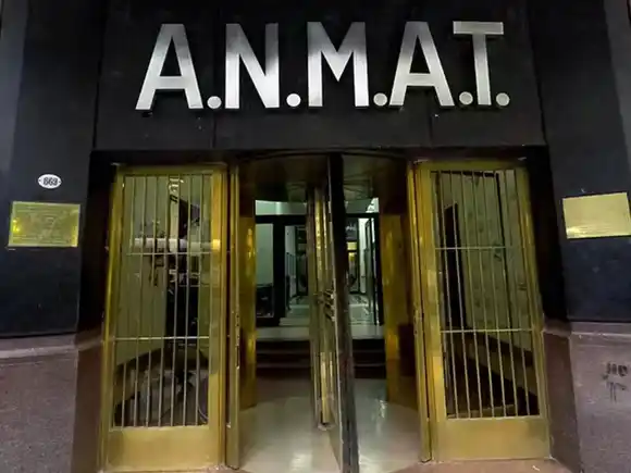 La ANMAT eliminó más de 300 trámites que debían realizar las empresas de medicina y alimenticias