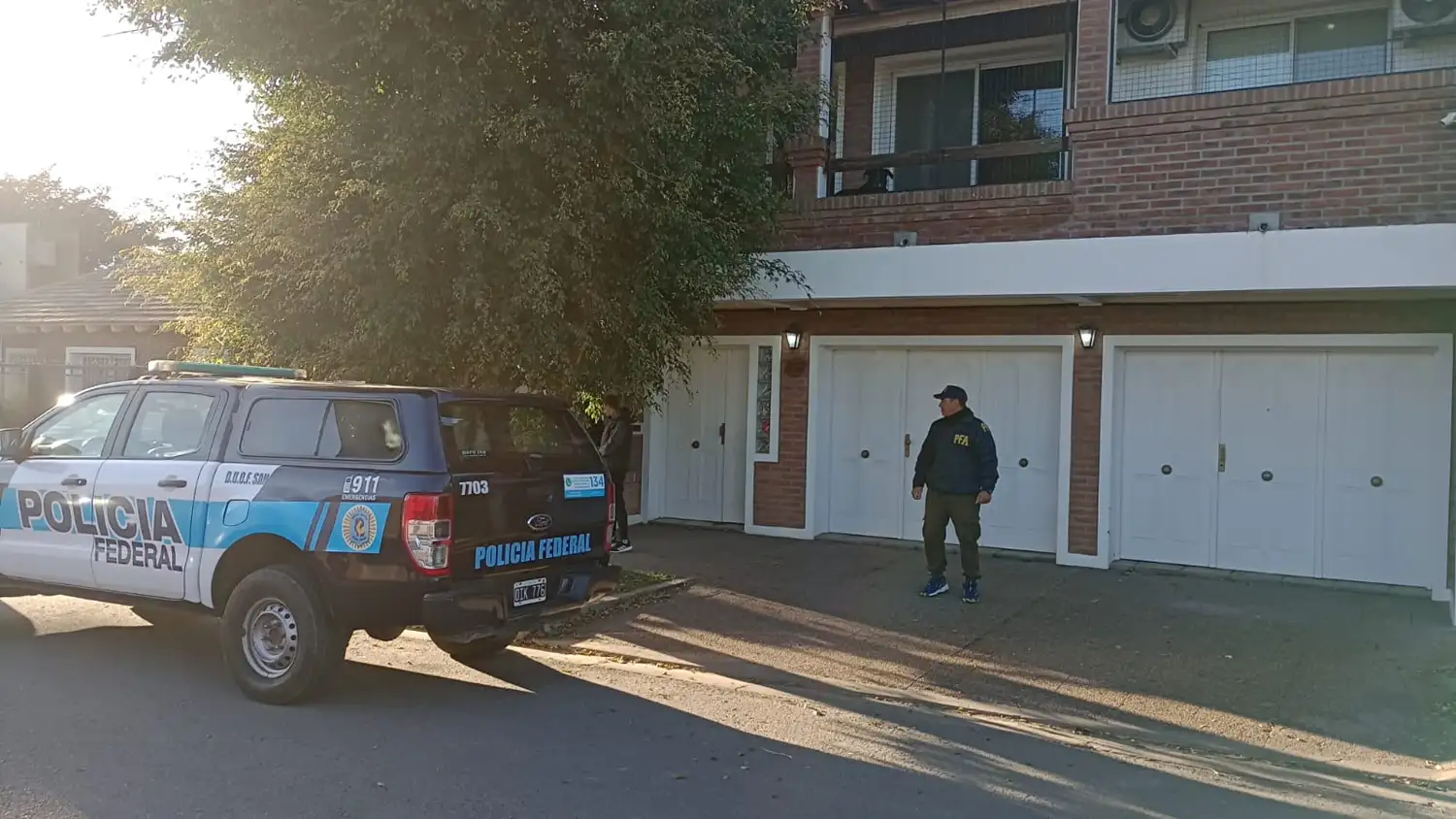 allanamiento policía federal amenaza de bomba  uruguay 2060