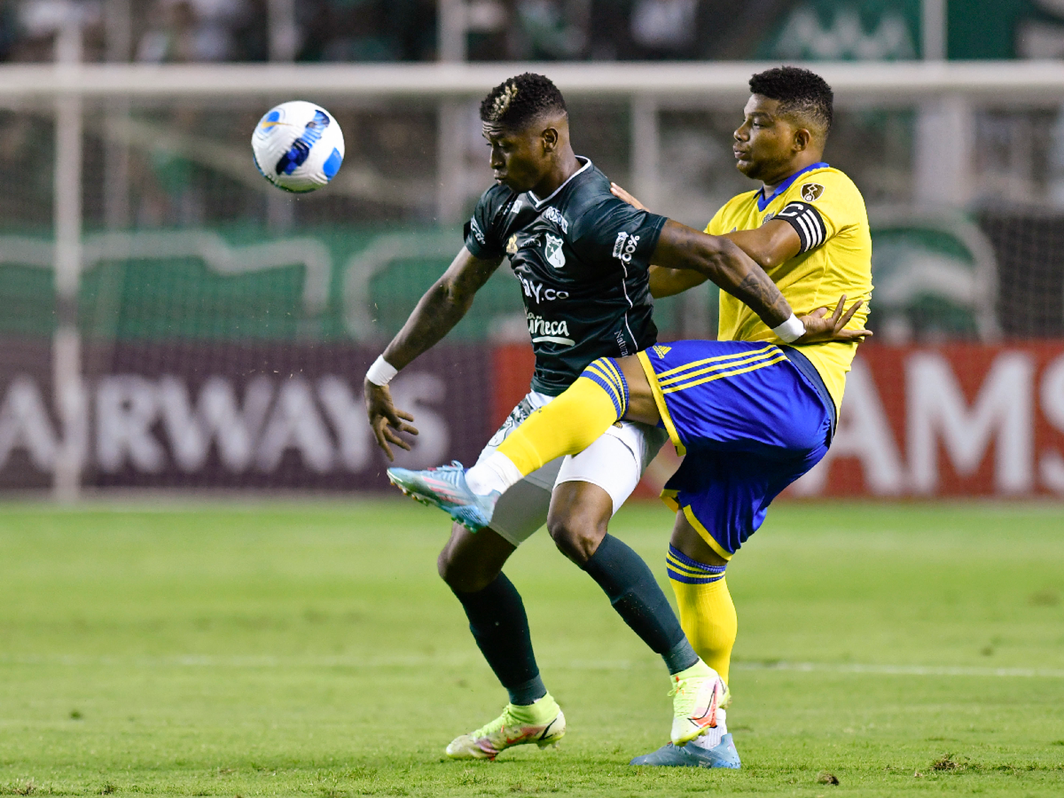 Boca jugó mal y perdió en Colombia [video]