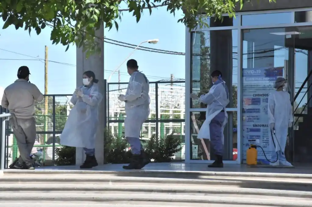 COVID-19: Hay 500 casos activos y se encienden las alarmas en el área de salud