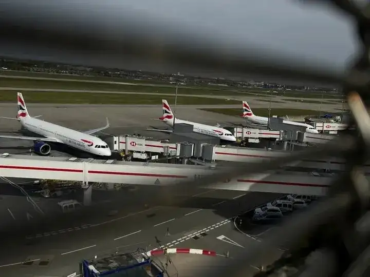 El Reino Unido atravesó ayer un caos aéreo.