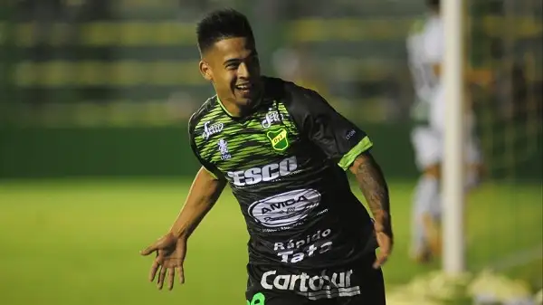 Defensa y Justicia pidió jugar a la misma hora que Racing el domingo