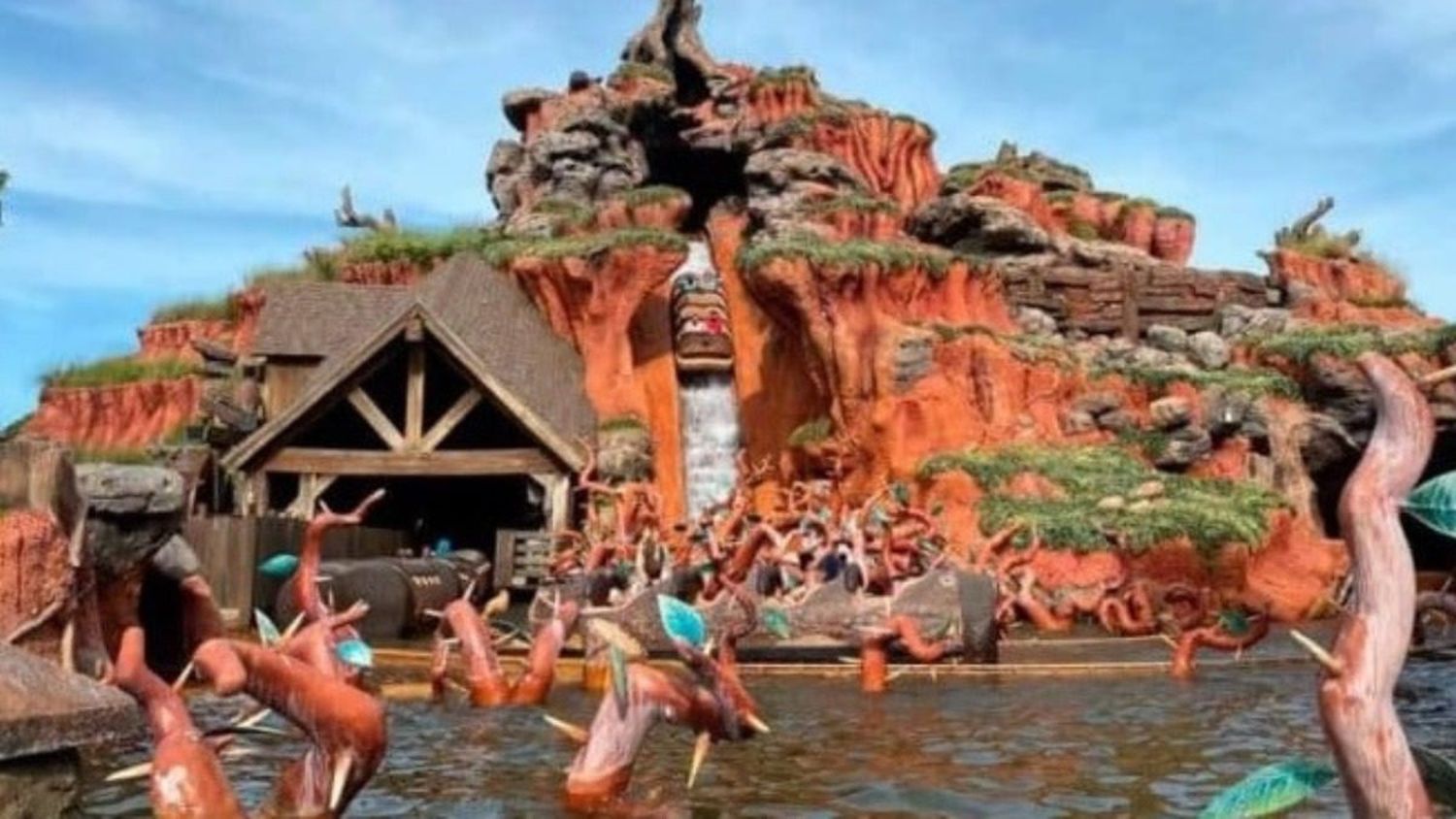 Disney cambiará atracción tras acusaciones de racismo