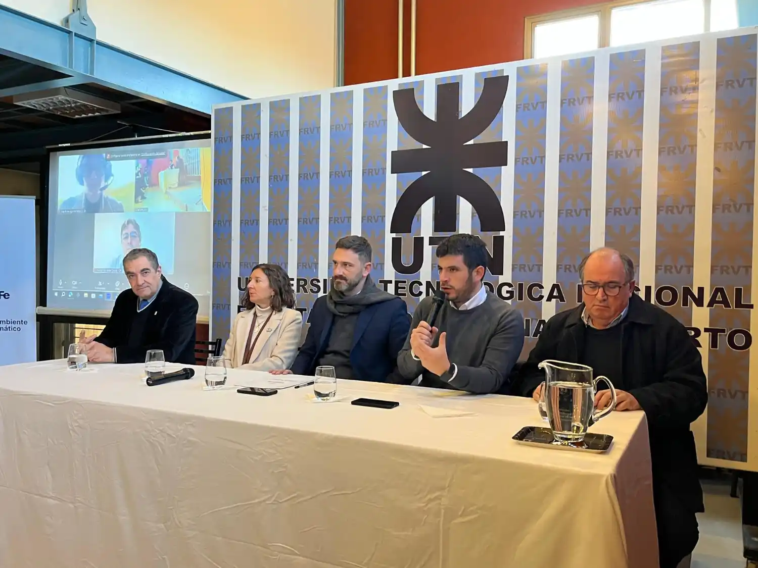 El intendente Leonel Chiarella hizo uso de la palabra.