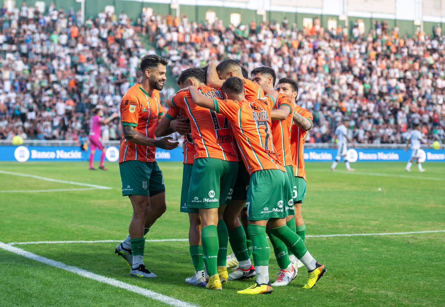 Banfield quedó cerca de clasificar en la zona A.